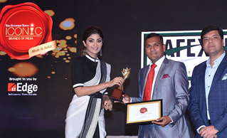 SAFEXPRESS BAGS 'ICONIC BRAND OF INDIA' AWARD BY ECONOMIC TIMES